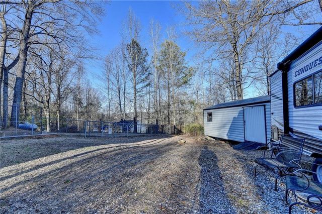 156 Bel Air Drive, Maysville, GA 30558