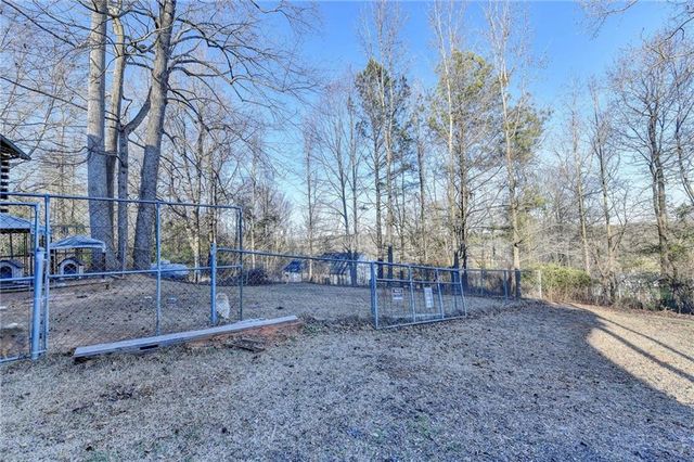 156 Bel Air Drive, Maysville, GA 30558