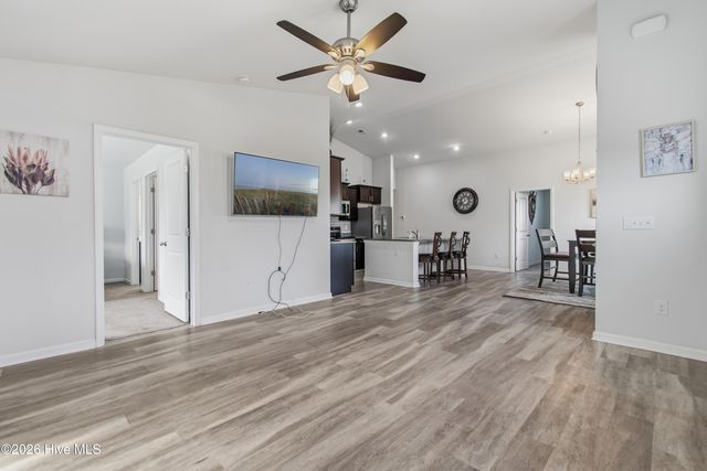 1933 Coleman Lake Drive, Calabash, NC 28467