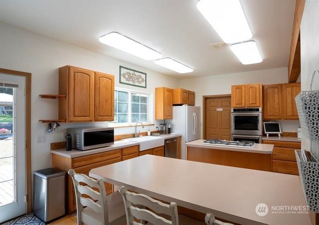 94 W Stephens Place, Sequim, WA 98382