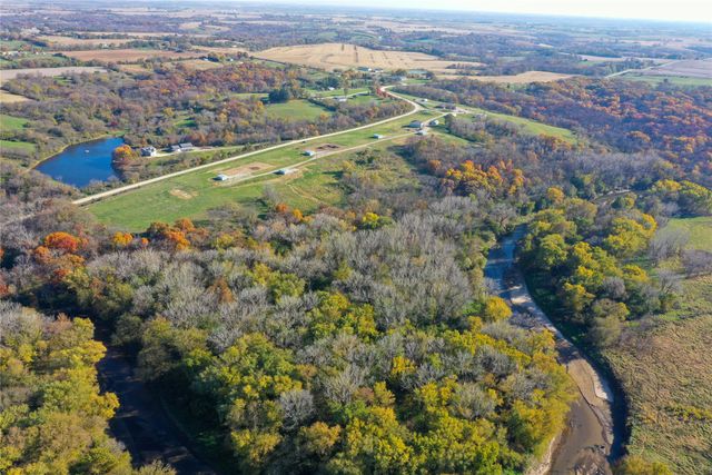 02 170th Avenue, Carlisle, IA 50047