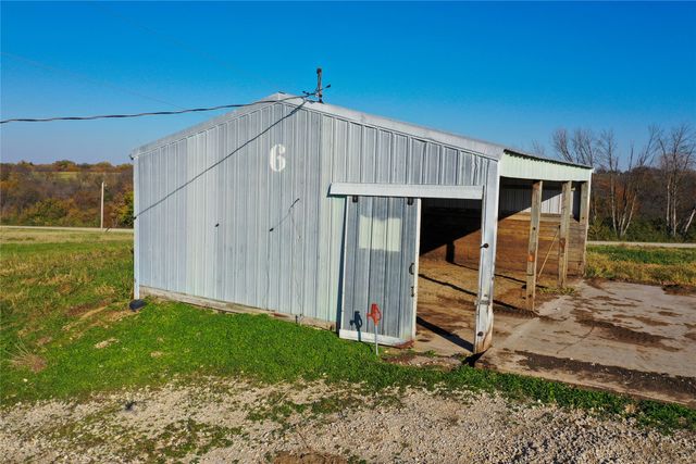 02 170th Avenue, Carlisle, IA 50047
