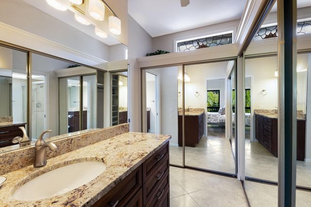 1479 LANDINGS CIRCLE 41, Sarasota, FL 34231