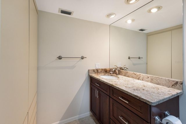 1479 LANDINGS CIRCLE 41, Sarasota, FL 34231