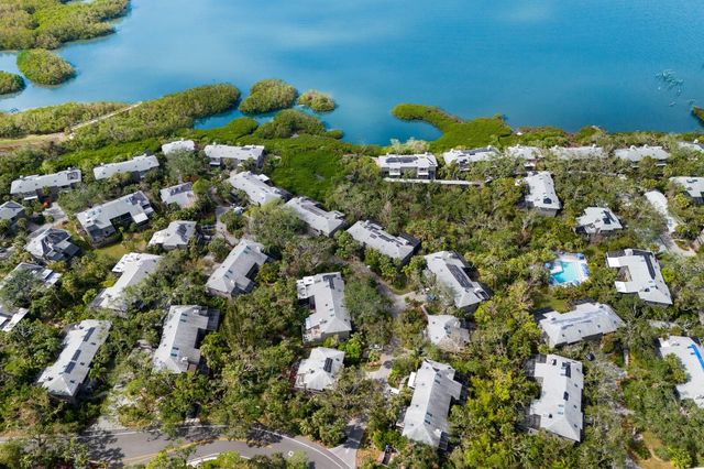 1479 LANDINGS CIRCLE 41, Sarasota, FL 34231