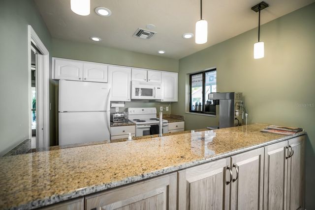 1479 LANDINGS CIRCLE 41, Sarasota, FL 34231