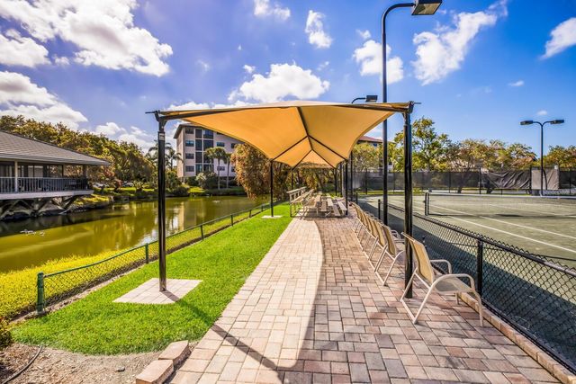 1479 LANDINGS CIRCLE 41, Sarasota, FL 34231