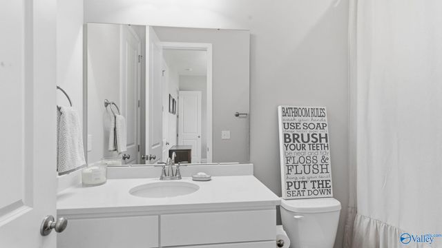 8107 Goose Ridge Drive, Owens Cross Roads, AL 35756