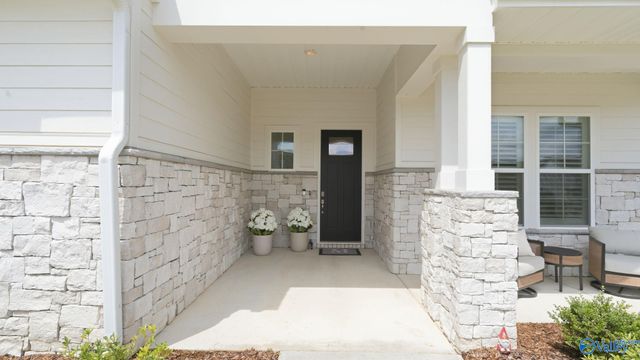 8107 Goose Ridge Drive, Owens Cross Roads, AL 35756