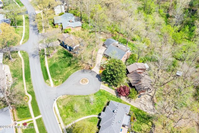 3601 Falls Bluff Ct, Louisville, KY 40241