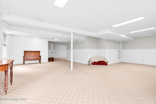 3601 Falls Bluff Ct, Louisville, KY 40241