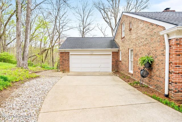 3601 Falls Bluff Ct, Louisville, KY 40241