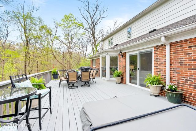 3601 Falls Bluff Ct, Louisville, KY 40241