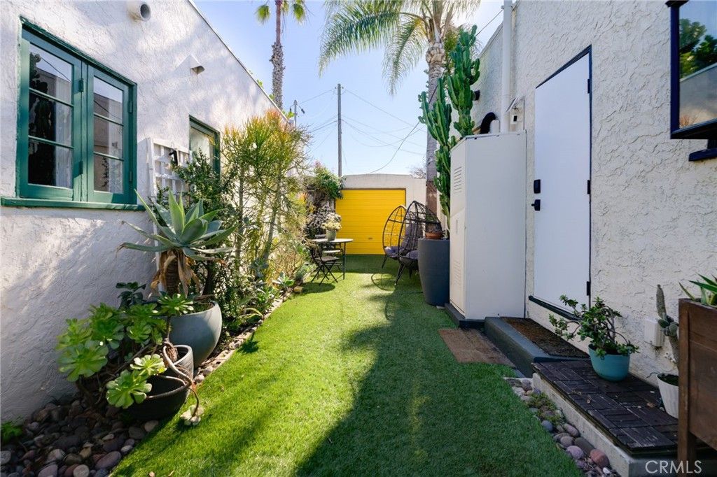 Image 13 of property listing at 4762 E Mountain View Drive, San Diego, CA 92116