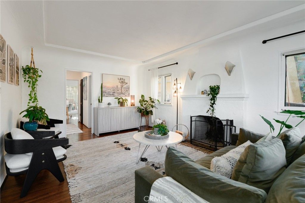 Image 4 of property listing at 4762 E Mountain View Drive, San Diego, CA 92116