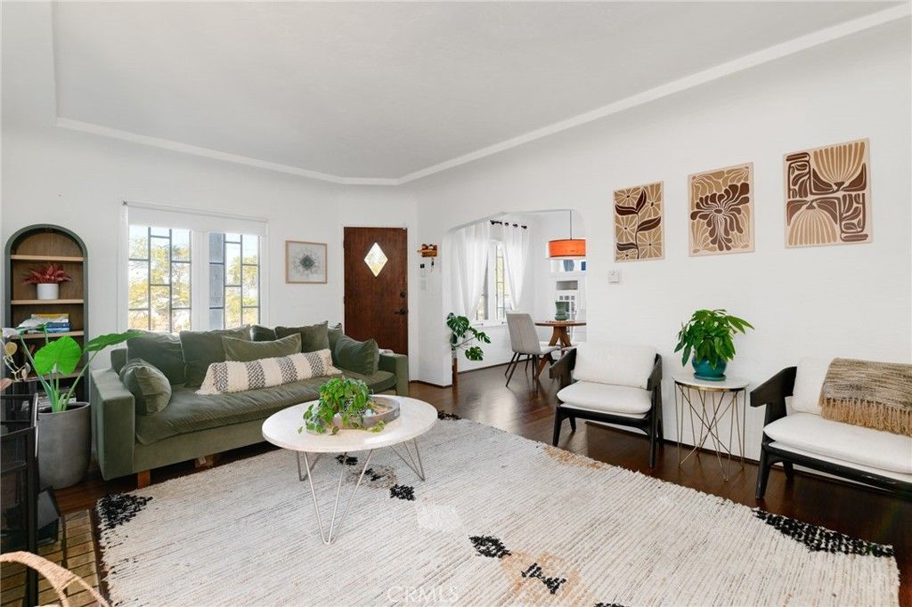 Image 6 of property listing at 4762 E Mountain View Drive, San Diego, CA 92116