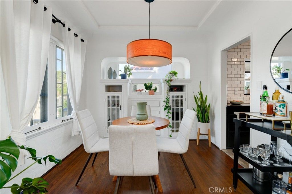 Image 7 of property listing at 4762 E Mountain View Drive, San Diego, CA 92116