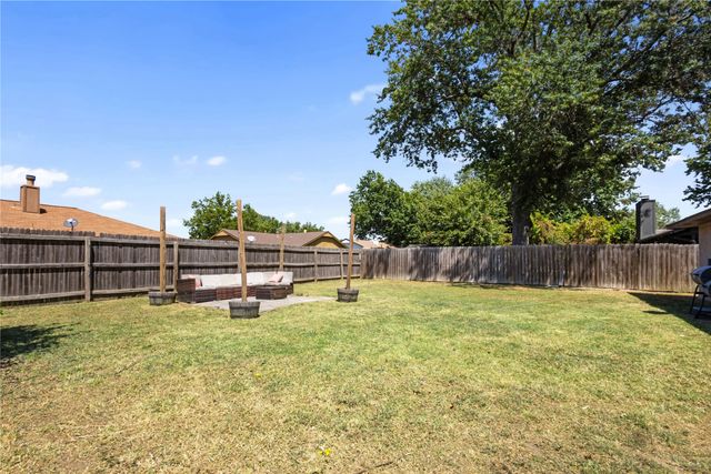 1302 W Austin Street, Broken Arrow, OK 74011