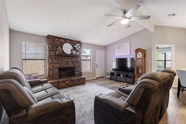 1302 W Austin Street, Broken Arrow, OK 74011