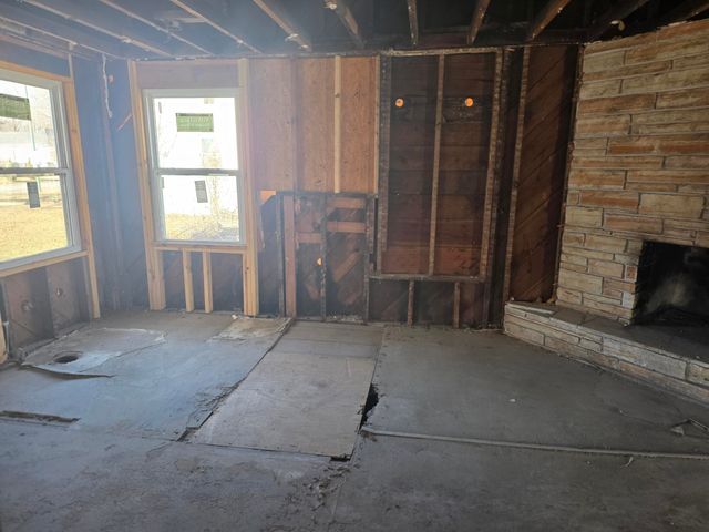 1502 N Grant Avenue, Springfield, MO 65803