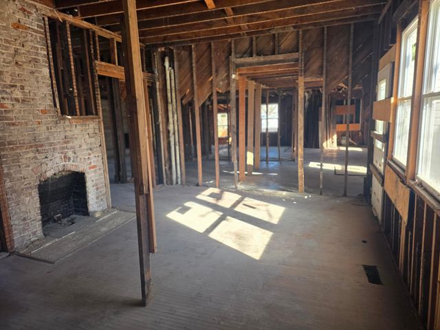 1502 N Grant Avenue, Springfield, MO 65803