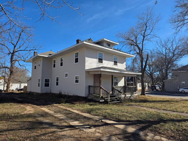 1502 N Grant Avenue, Springfield, MO 65803