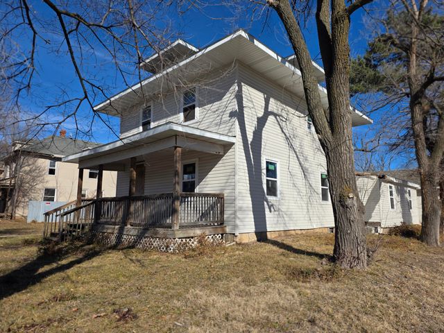 1502 N Grant Avenue, Springfield, MO 65803