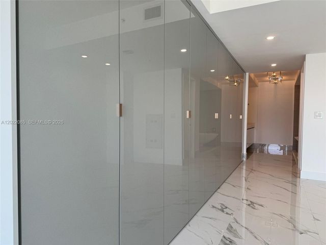 330 Sunny Isles Blvd 5-1003, Sunny Isles Beach, FL 33160