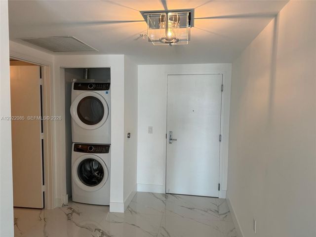 330 Sunny Isles Blvd 5-1003, Sunny Isles Beach, FL 33160