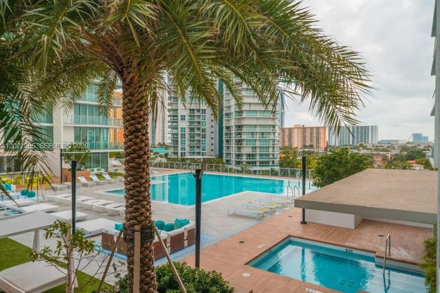 330 Sunny Isles Blvd 5-1003, Sunny Isles Beach, FL 33160