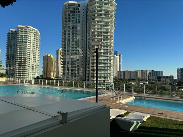 330 Sunny Isles Blvd 5-1003, Sunny Isles Beach, FL 33160