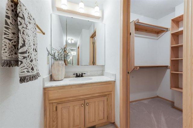 1001 N Red Bud Terrace, Mustang, OK 73064