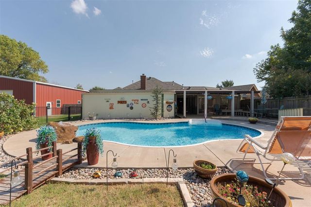 1001 N Red Bud Terrace, Mustang, OK 73064