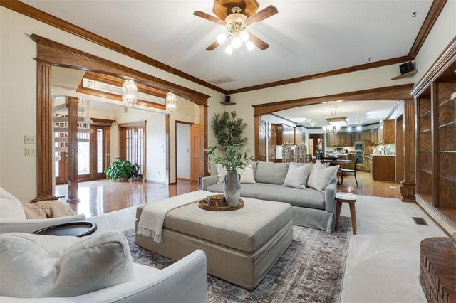 1001 N Red Bud Terrace, Mustang, OK 73064