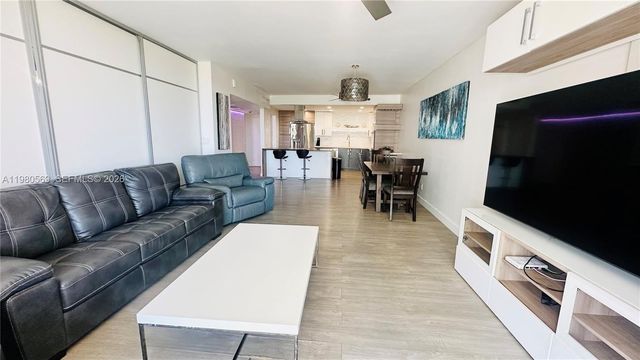19390 Collins Avenue 424, Sunny Isles Beach, FL 33160