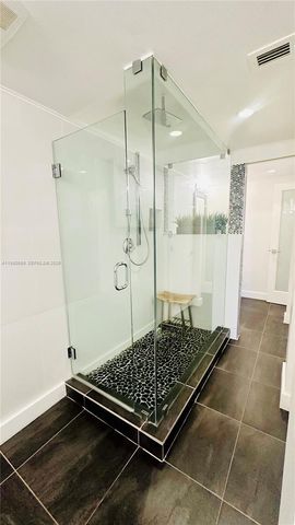 19390 Collins Avenue 424, Sunny Isles Beach, FL 33160