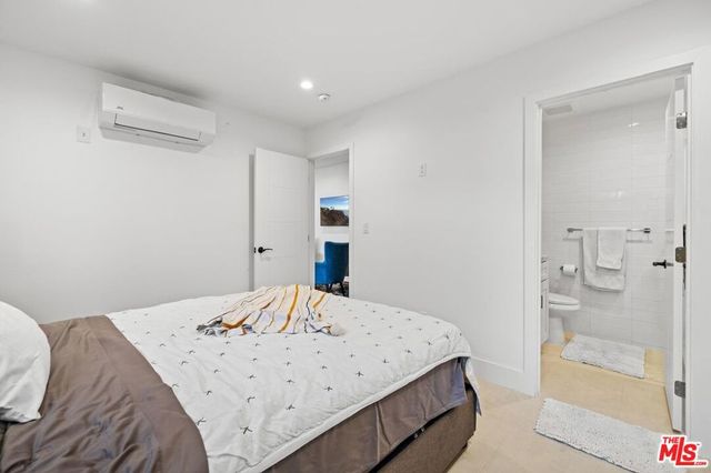 14916 Hesby Street, Sherman Oaks, CA 91403