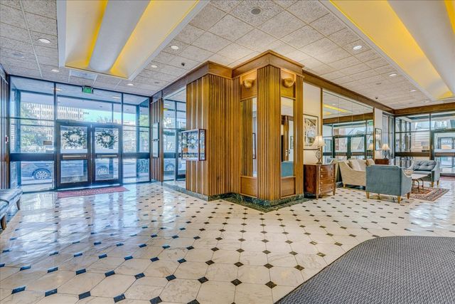 109 N Main St Apt 1105, Memphis, TN 38103