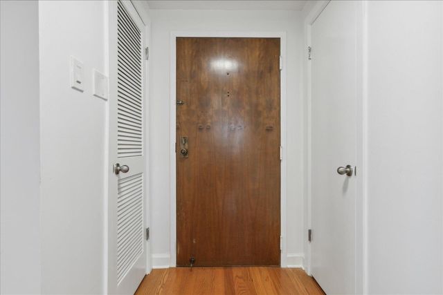 109 N Main St Apt 1105, Memphis, TN 38103