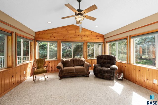 27302 Atkins Pl Place, Tea, SD 57064