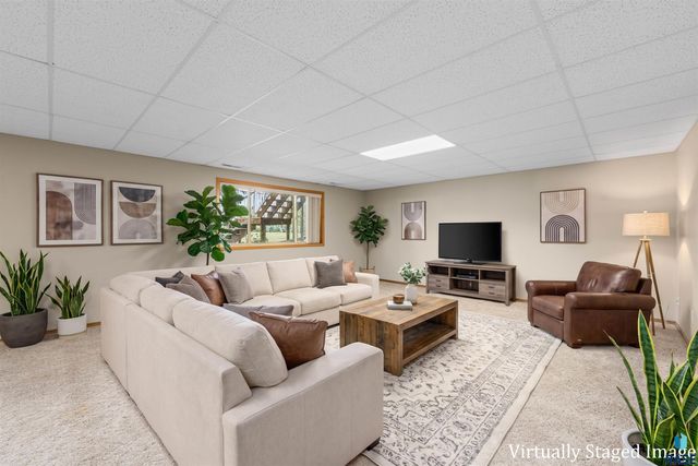 27302 Atkins Pl Place, Tea, SD 57064