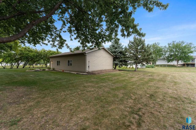 27302 Atkins Pl Place, Tea, SD 57064