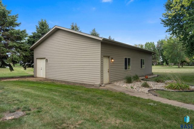 27302 Atkins Pl Place, Tea, SD 57064