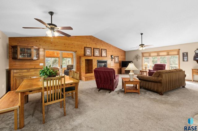 27302 Atkins Pl Place, Tea, SD 57064