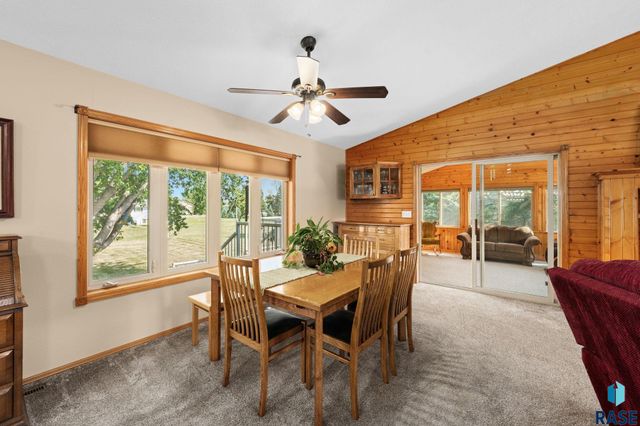 27302 Atkins Pl Place, Tea, SD 57064