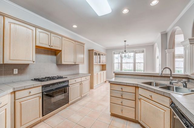 1578 MASSEY POINTE LN, Memphis, TN 38120