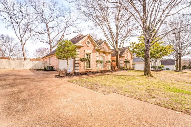 1578 MASSEY POINTE LN, Memphis, TN 38120