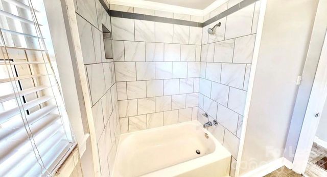 2320 Vanderbilt Road, Charlotte, NC 28206
