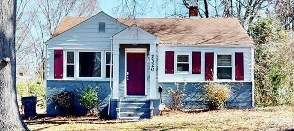 2320 Vanderbilt Road, Charlotte, NC 28206