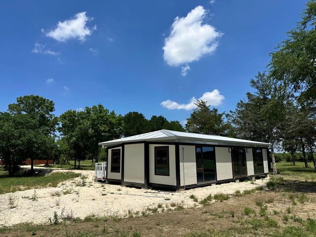 1316 E Titus Street, Mexia, TX 76667
